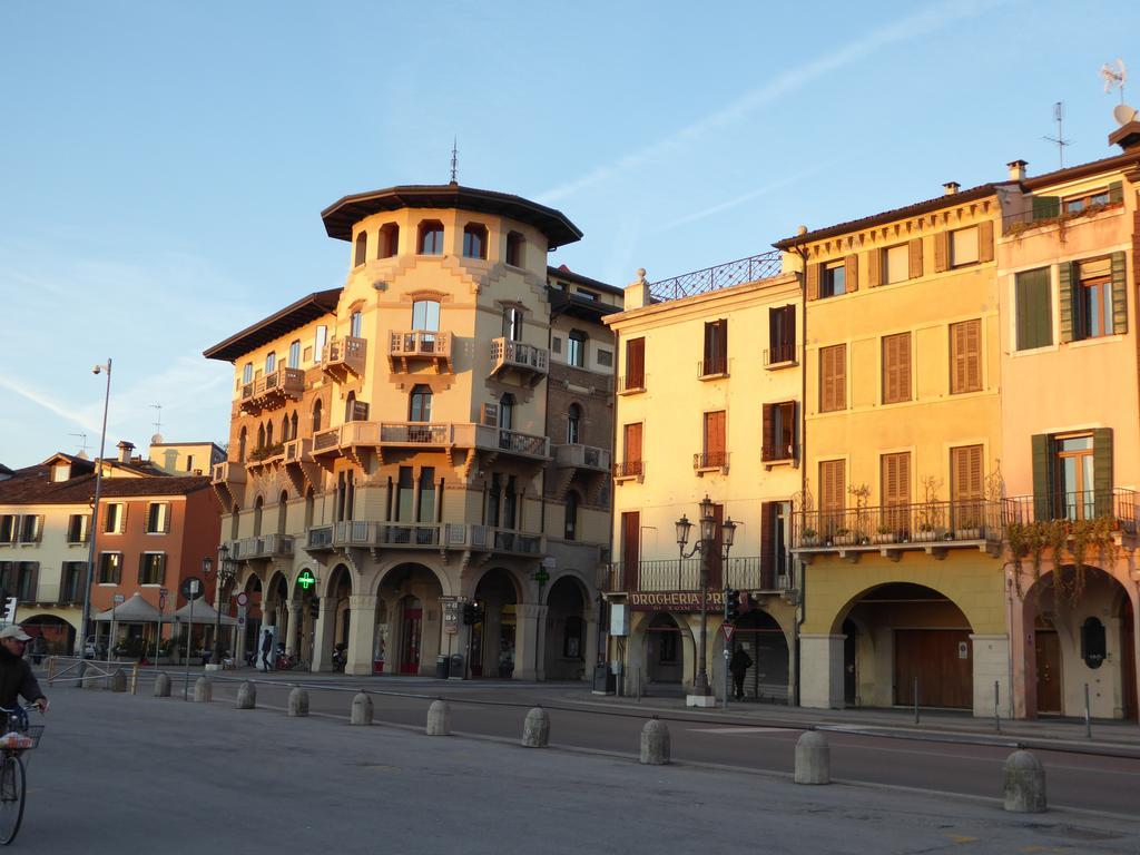Residenza Carducci Padova Bed and Breakfast Exteriör bild