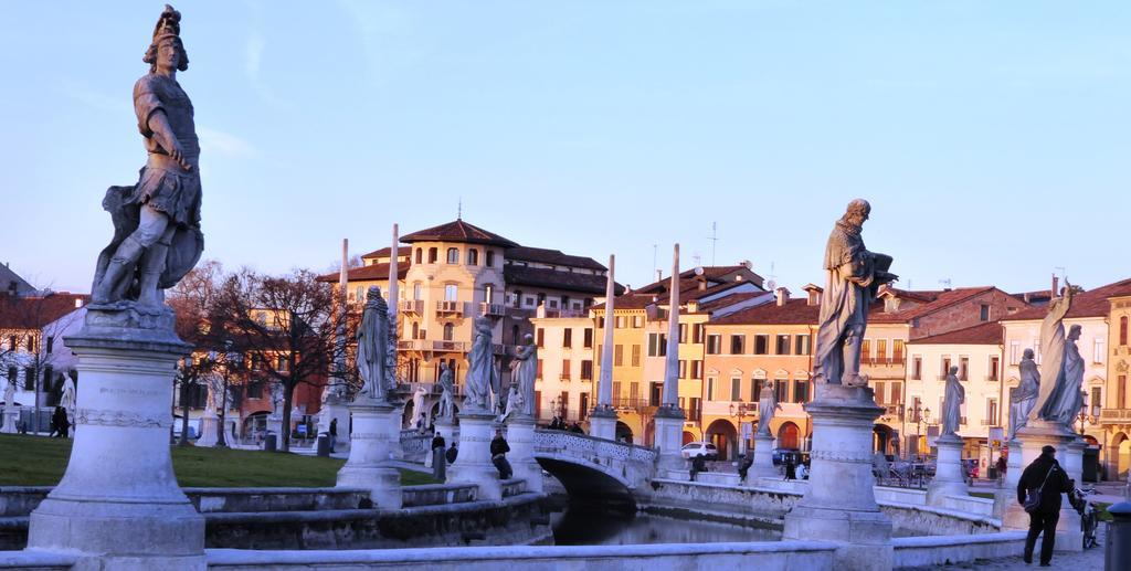 Residenza Carducci Padova Bed and Breakfast Exteriör bild