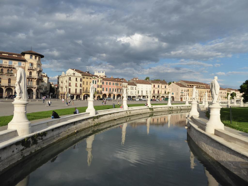 Residenza Carducci Padova Bed and Breakfast Exteriör bild