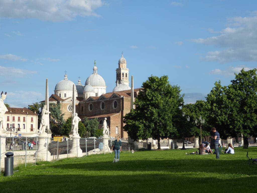 Residenza Carducci Padova Bed and Breakfast Exteriör bild